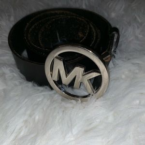 Michael Korda belt